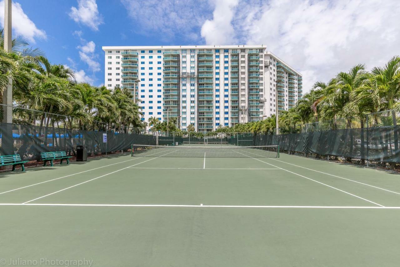 Ocean Reserve Sunny Isles Miami Beach Exterior photo