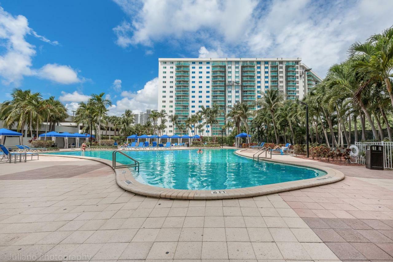 Ocean Reserve Sunny Isles Miami Beach Exterior photo